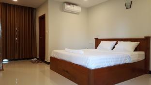 Regal Home Guesthouse Phnom Penh Exterior photo