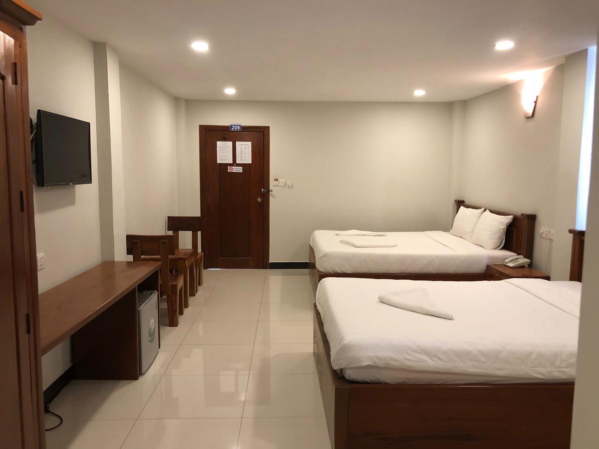 Regal Home Guesthouse Phnom Penh Exterior photo